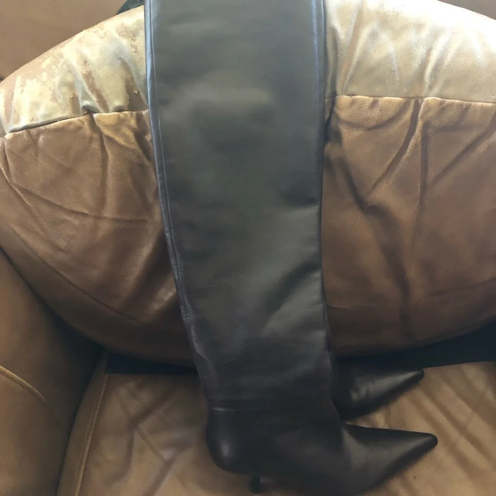 The Row Bourgeoise Leather Boots - Picture 5 of 5